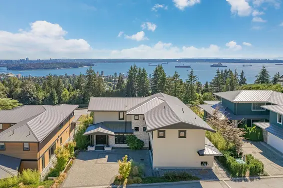 2111 Union Court, West Vancouver For Sale - image 2