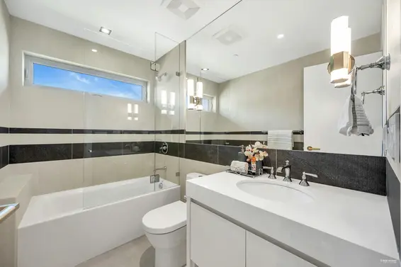 2111 Union Court, West Vancouver For Sale - image 30