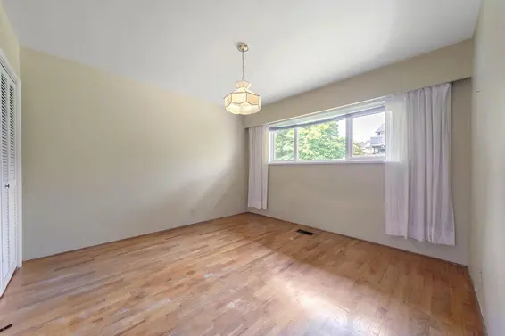 2209 Greylynn Crescent, North Vancouver For Sale - image 16