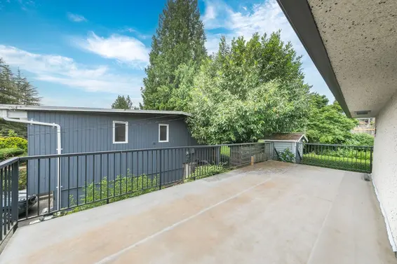 2209 Greylynn Crescent, North Vancouver For Sale - image 19