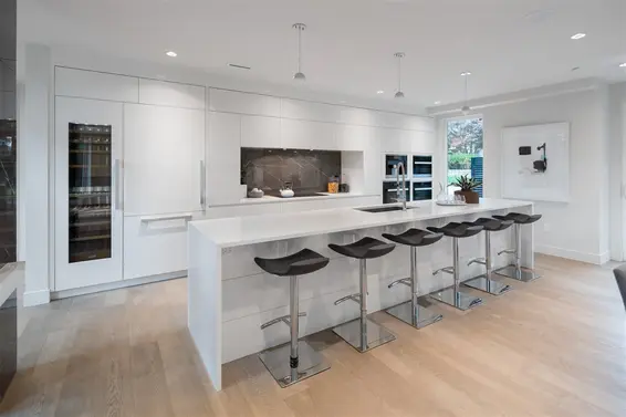 2710 Crescentview Drive, North Vancouver