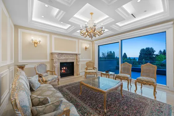 2540 Mathers Avenue, West Vancouver