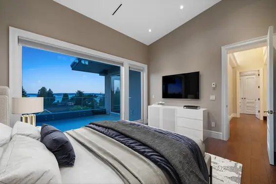 2540 Mathers Avenue, West Vancouver For Sale - image 30