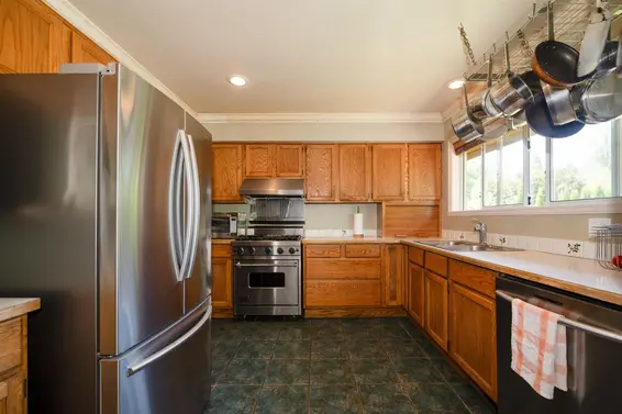893 Friar Crescent, North Vancouver For Sale - image 13