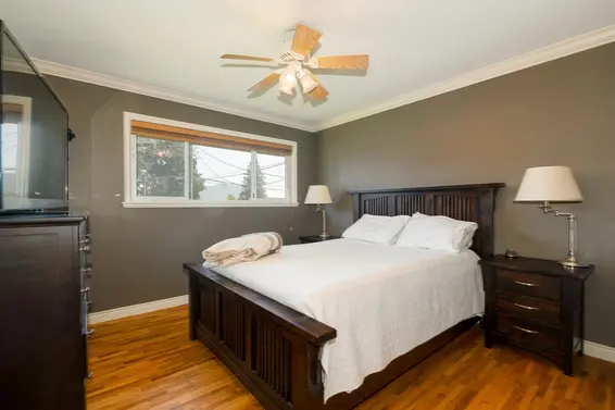 893 Friar Crescent, North Vancouver For Sale - image 15