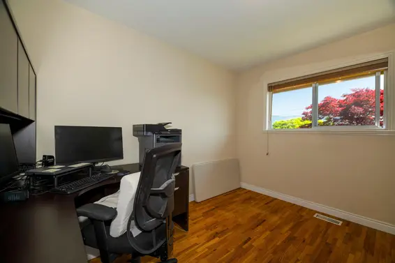 893 Friar Crescent, North Vancouver For Sale - image 19