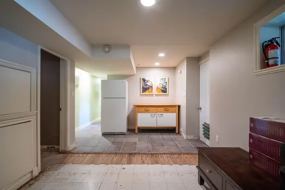 893 Friar Crescent, North Vancouver For Sale - image 21