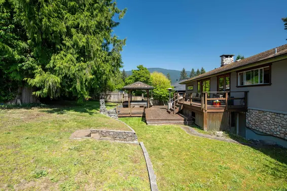 893 Friar Crescent, North Vancouver For Sale - image 32