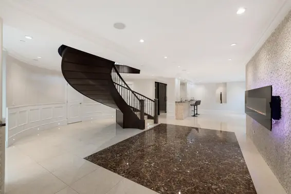 2912 Mathers Avenue, West Vancouver For Sale - image 31