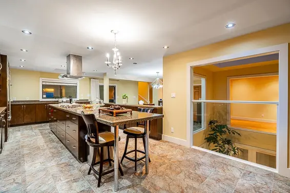 1542 Chartwell Drive, West Vancouver For Sale - image 14