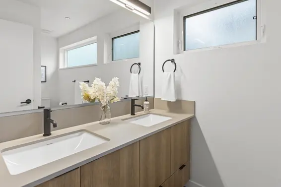 19 533 East 3rd Street, North Vancouver For Sale - image 29