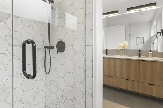 19 533 East 3rd Street, North Vancouver For Sale - image 30