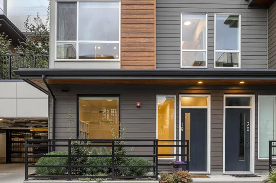 19 533 East 3rd Street, North Vancouver For Sale - image 4