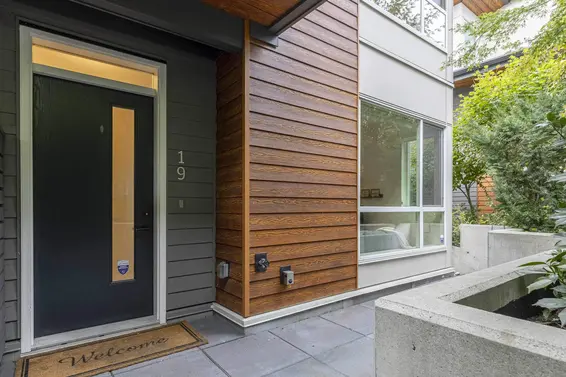 19 533 East 3rd Street, North Vancouver For Sale - image 5