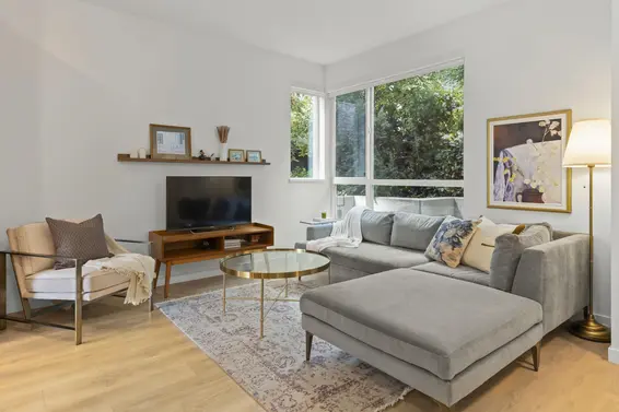 19 533 East 3rd Street, North Vancouver For Sale - image 8