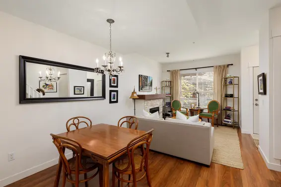 4 307 East 15th Street, North Vancouver For Sale - image 6