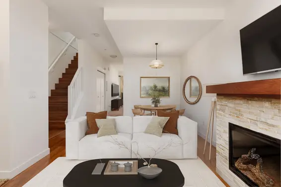 4 307 East 15th Street, North Vancouver For Sale - image 8