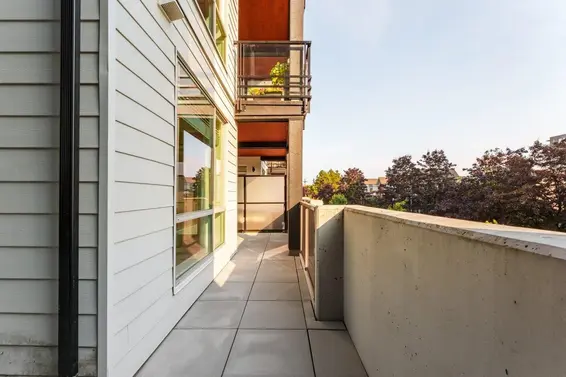 202 128 East 8th Street, North Vancouver For Sale - image 27