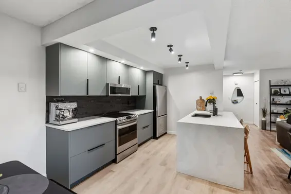 3146 Mountain Highway, North Vancouver For Sale - image 12