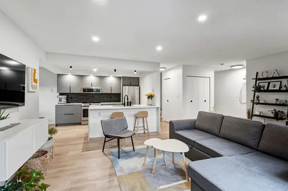 3146 Mountain Highway, North Vancouver For Sale - image 9