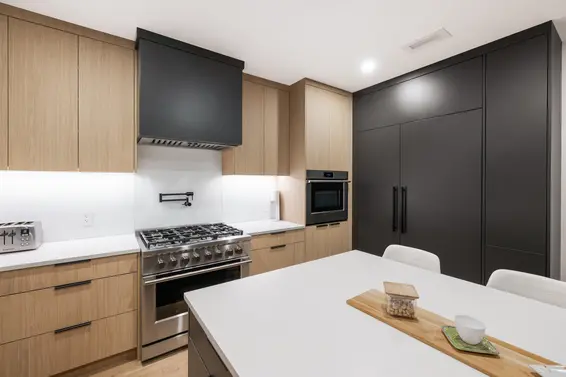 255 Sandringham Crescent, North Vancouver For Sale - image 14