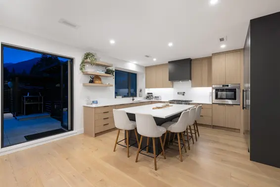 255 Sandringham Crescent, North Vancouver For Sale - image 17