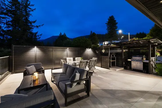 255 Sandringham Crescent, North Vancouver For Sale - image 18