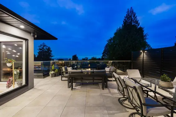 255 Sandringham Crescent, North Vancouver For Sale - image 19