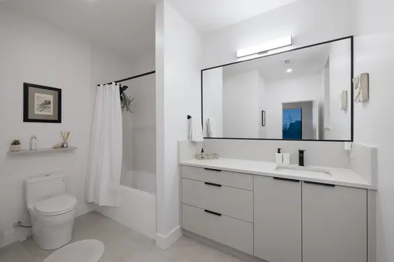 255 Sandringham Crescent, North Vancouver For Sale - image 34