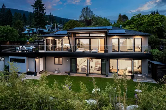 255 Sandringham Crescent, North Vancouver For Sale - image 37