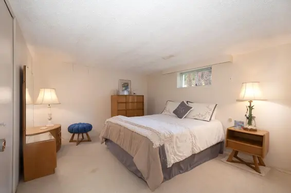 914 17th Street, West Vancouver For Sale - image 27