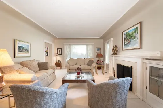 914 17th Street, West Vancouver For Sale - image 4