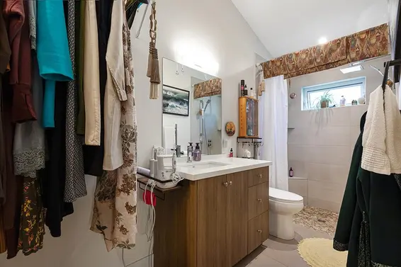 535 East Keith Road, North Vancouver For Sale - image 16