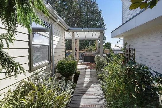 535 East Keith Road, North Vancouver For Sale - image 28