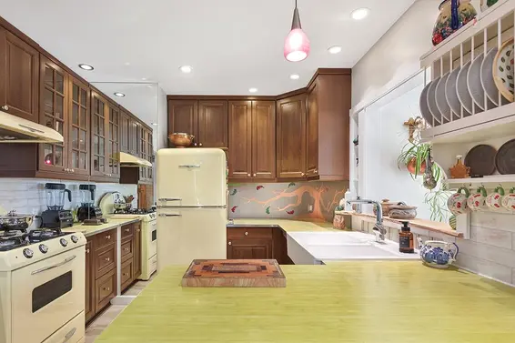 535 East Keith Road, North Vancouver For Sale - image 6