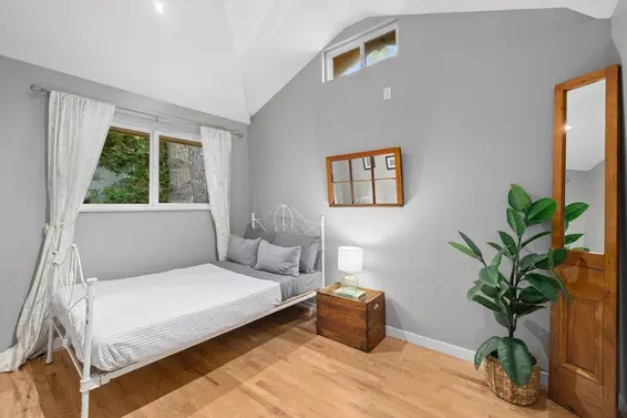 3219 Royal Avenue, North Vancouver For Sale - image 19