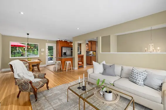 3219 Royal Avenue, North Vancouver For Sale - image 7