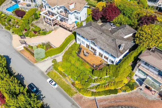2585 Westhill Way, West Vancouver For Sale - image 7