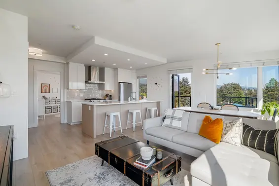 509 1496 Charlotte Road, North Vancouver