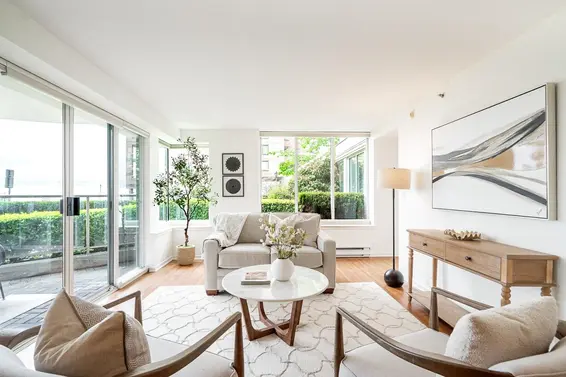 1 2243 Bellevue Avenue, West Vancouver For Sale - image 1