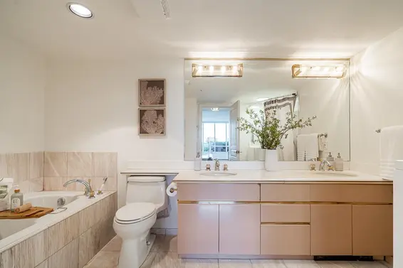 1 2243 Bellevue Avenue, West Vancouver For Sale - image 18