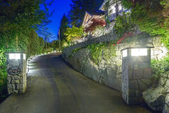 3395 Thompson Crescent, West Vancouver For Sale - image 4