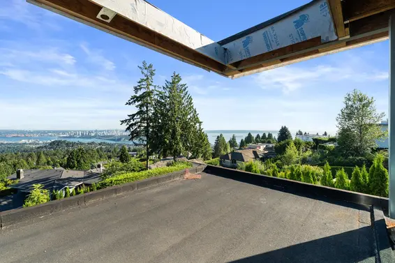 1424 Sandhurst Place, West Vancouver For Sale - image 14