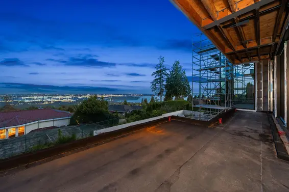 1424 Sandhurst Place, West Vancouver For Sale - image 34