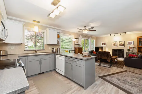 4728 Underwood Avenue, North Vancouver For Sale - image 11
