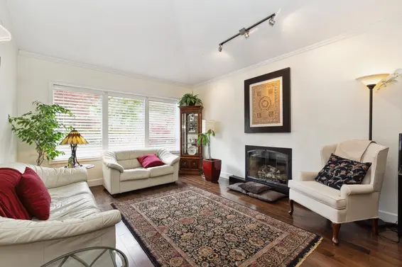 4728 Underwood Avenue, North Vancouver For Sale - image 5