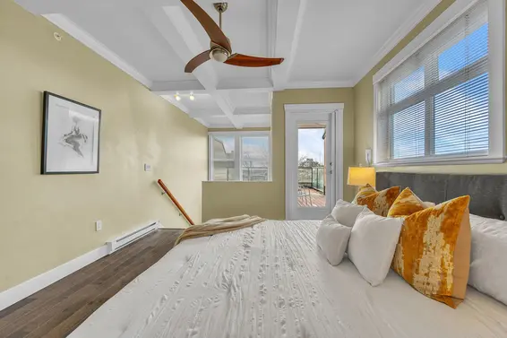 302 152 East 12th Street, North Vancouver For Sale - image 21