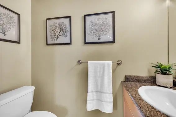 302 152 East 12th Street, North Vancouver For Sale - image 5