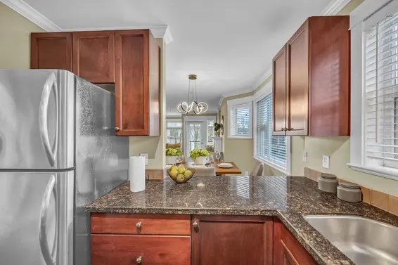 302 152 East 12th Street, North Vancouver For Sale - image 7