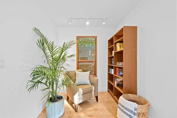 4565 Cove Cliff Road, North Vancouver For Sale - image 18